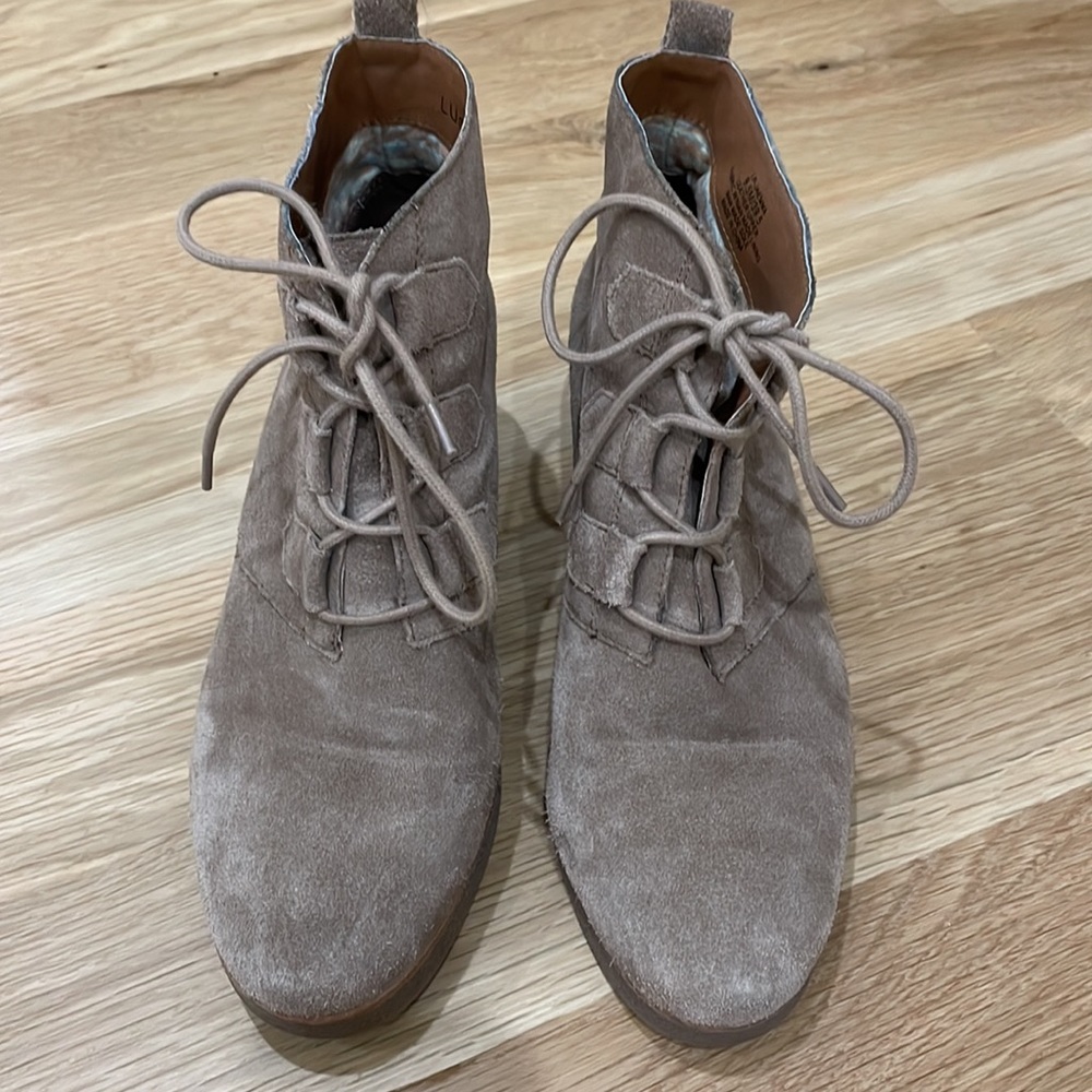 lucky brand heels - Picture 2 of 4